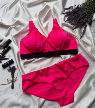 Nedávno jsem taky šila tyhle růžovky 💗🤩 #mayobell #plavky